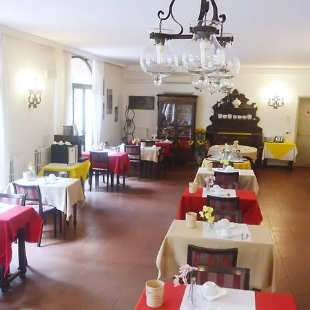 Hotel Crocini