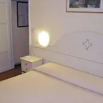 Crocini 3*