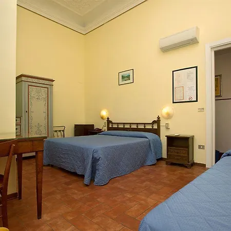 Crocini Hotel