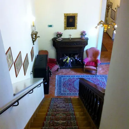 Crocini Hotel