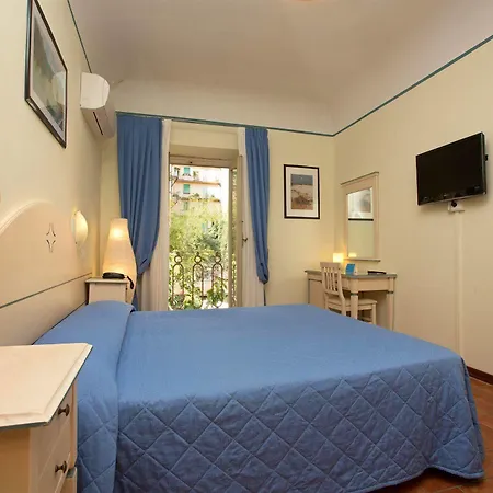 Hotel Crocini 3*