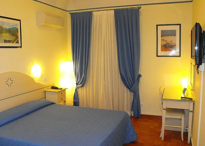 Crocini Hotel