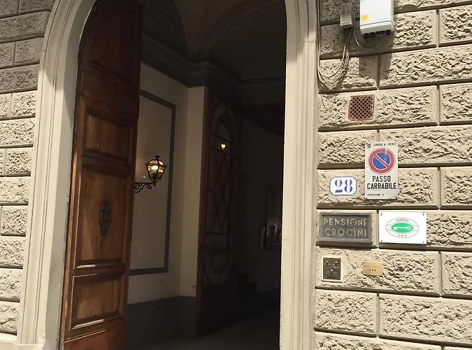 Crocini Hotel 3*